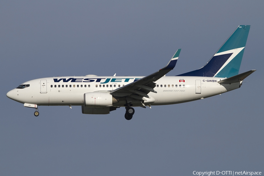 WestJet Boeing 737-7CT (C-GWBN) | Photo 443163