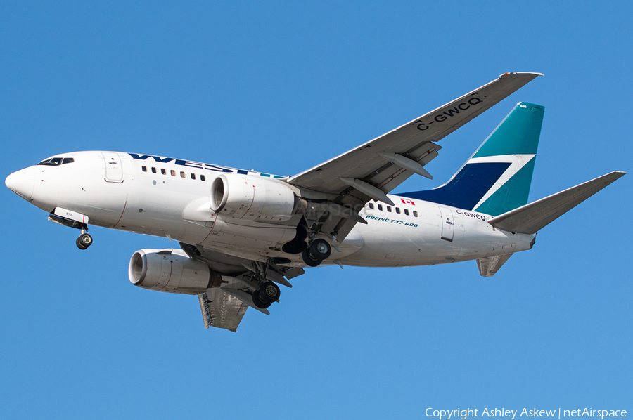 WestJet Boeing 737-6CT (C-GWCQ) | Photo 112180