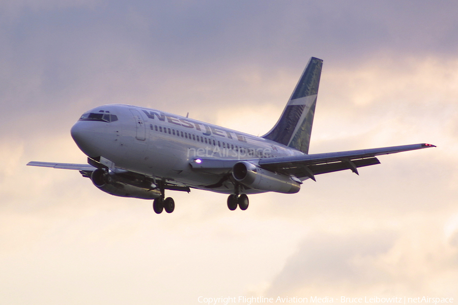 WestJet Boeing 737-275(Adv) (C-GWJE) | Photo 189620