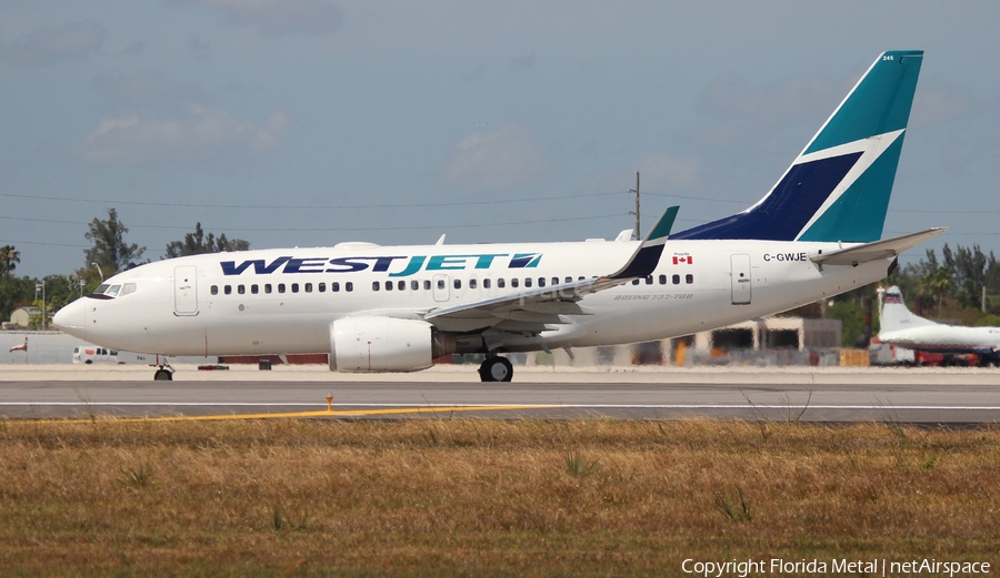 WestJet Boeing 737-7CT (C-GWJE) | Photo 569335