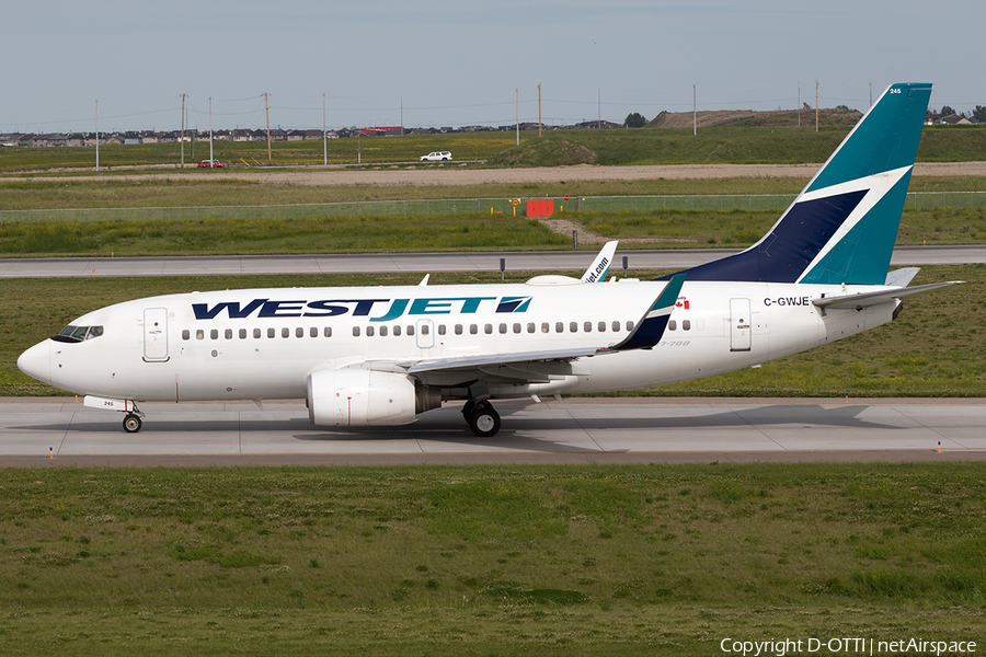 WestJet Boeing 737-7CT (C-GWJE) | Photo 175184