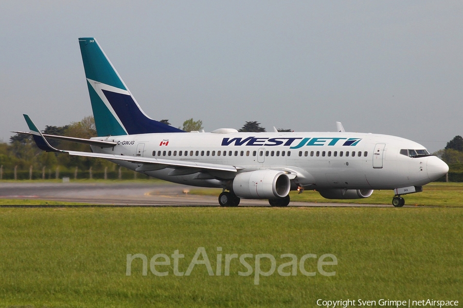 WestJet Boeing 737-7CT (C-GWJG) | Photo 320697
