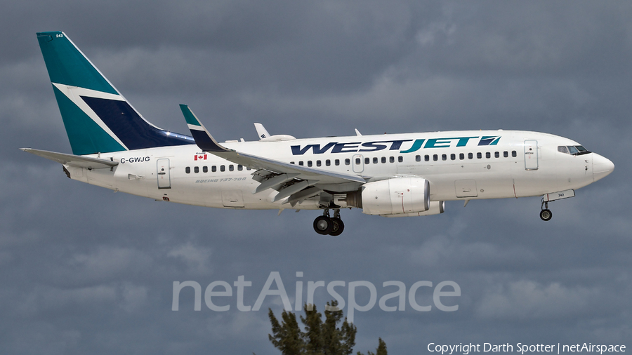 WestJet Boeing 737-7CT (C-GWJG) | Photo 383459