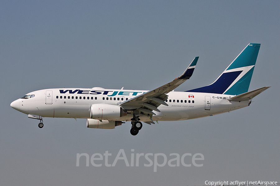 WestJet Boeing 737-7CT (C-GWJK) | Photo 155674