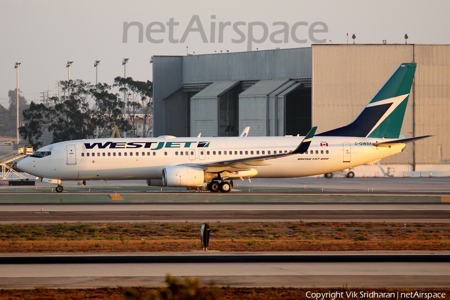 WestJet Boeing 737-8CT (C-GWSA) | Photo 58130