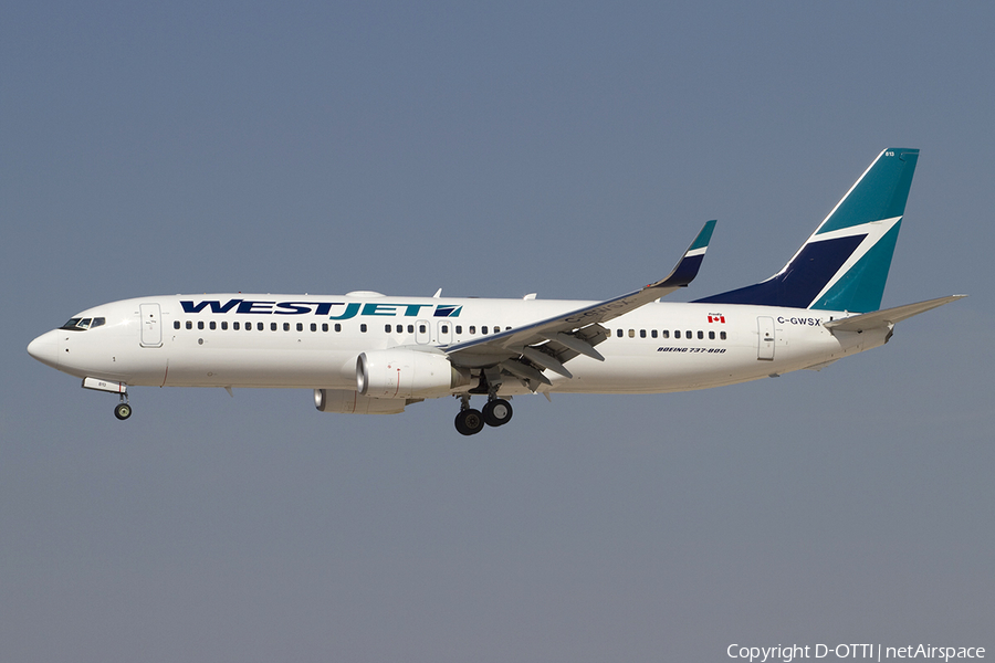 WestJet Boeing 737-8CT (C-GWSX) | Photo 341085