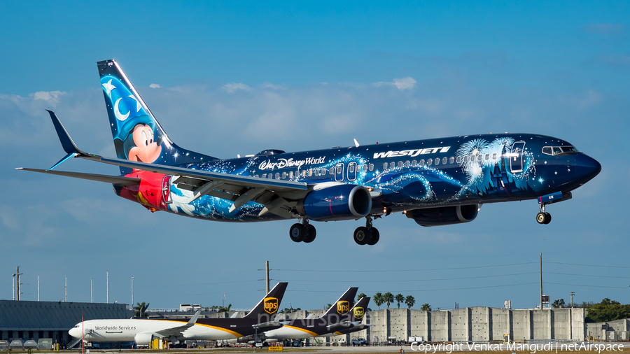 WestJet Boeing 737-8CT (C-GWSZ) | Photo 153997