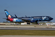 WestJet Boeing 737-8CT (C-GWSZ) at  Miami - International, United States