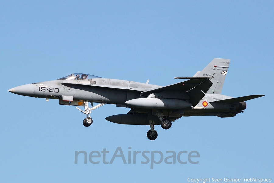 Spanish Air Force (Ejército del Aire) McDonnell Douglas EF-18M Hornet (C.15-33) | Photo 240371