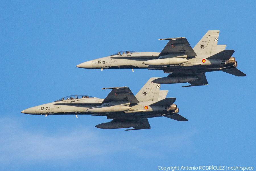 Spanish Air Force (Ejército del Aire) McDonnell Douglas EF-18A Hornet (C.15-55) | Photo 353084