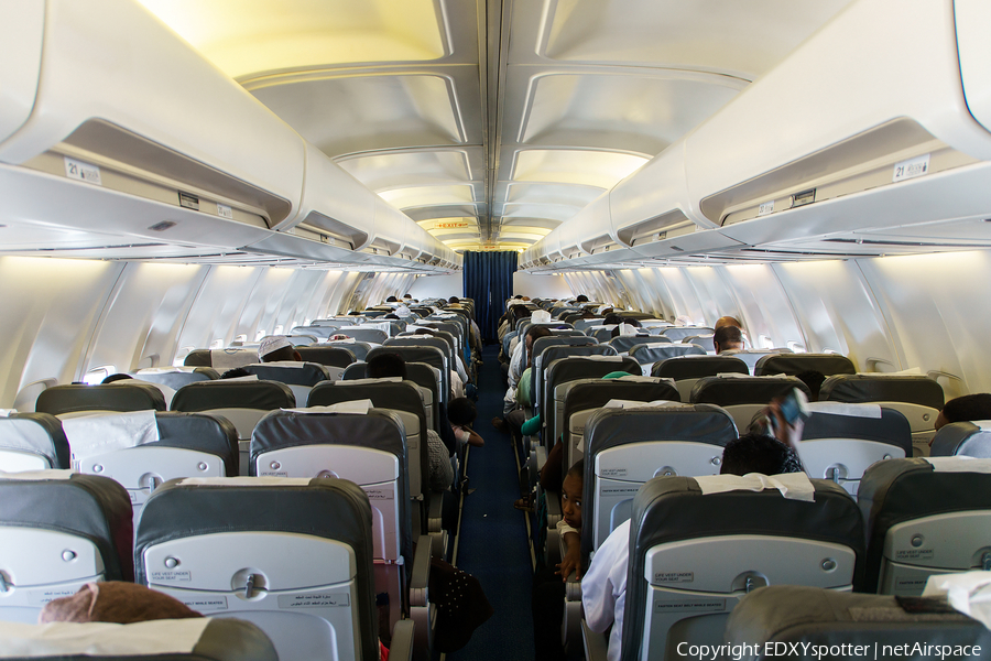 Badr Airlines Boeing 737-36N (C5-BDO) | Photo 289237