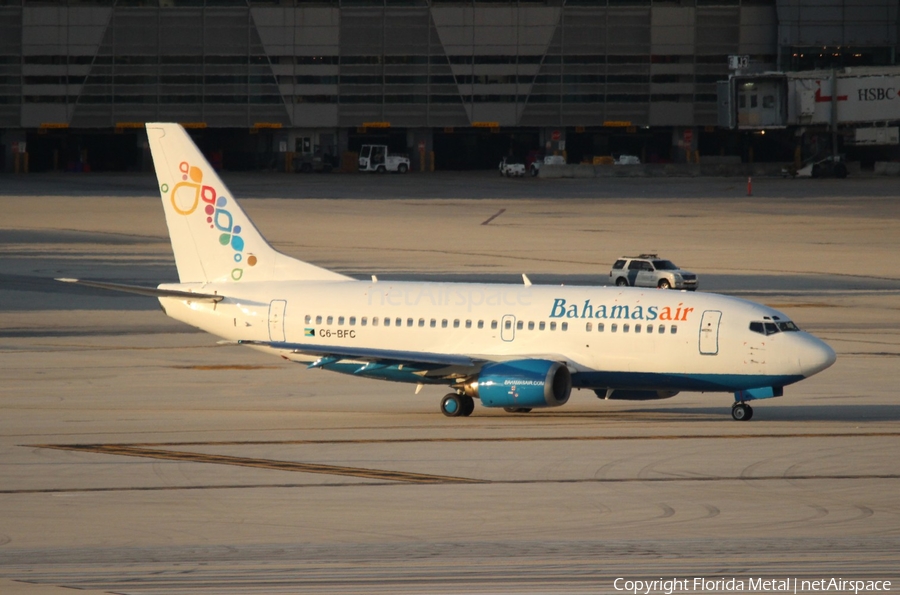 Bahamasair Boeing 737-505 (C6-BFC) | Photo 297498