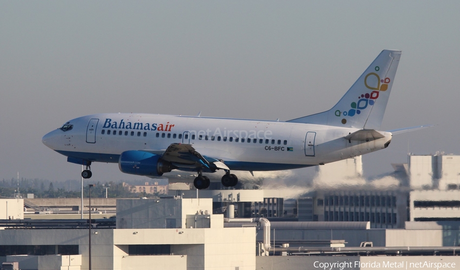 Bahamasair Boeing 737-505 (C6-BFC) | Photo 554905