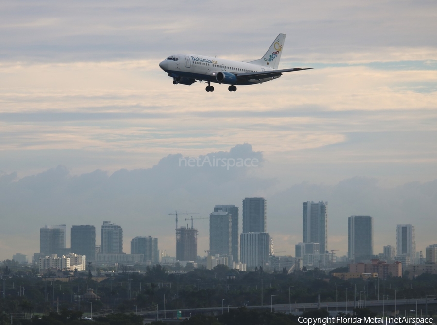 Bahamasair Boeing 737-5H6 (C6-BFE) | Photo 306886