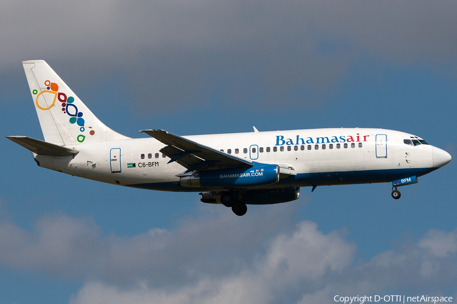 Bahamasair Boeing 737-2K5Adv (C6-BFM) | Photo 215037