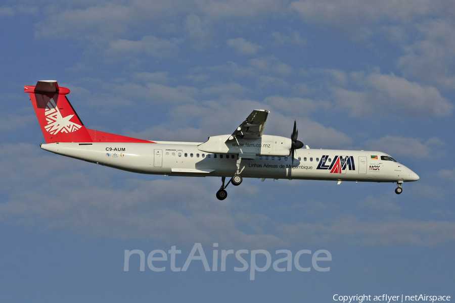 LAM - Linhas Aereas de Mocambique Bombardier DHC-8-402Q (C9-AUM) | Photo 264669