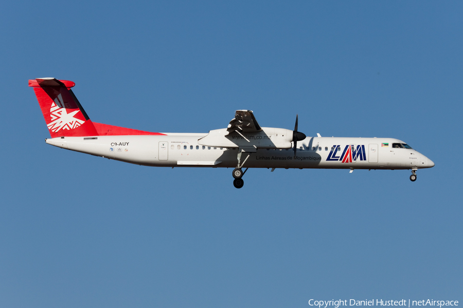 LAM - Linhas Aereas de Mocambique Bombardier DHC-8-402Q (C9-AUY) | Photo 425876