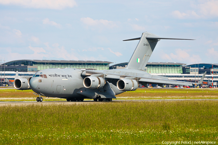 Indian Air Force Boeing C-17A Globemaster III (CB-8003) | Photo 525105