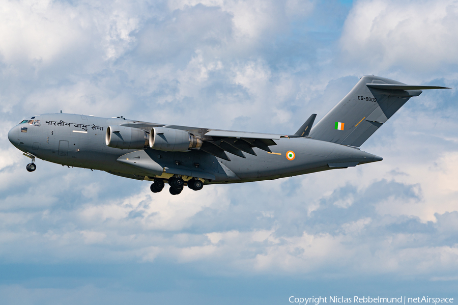 Indian Air Force Boeing C-17A Globemaster III (CB-8009) | Photo 449186