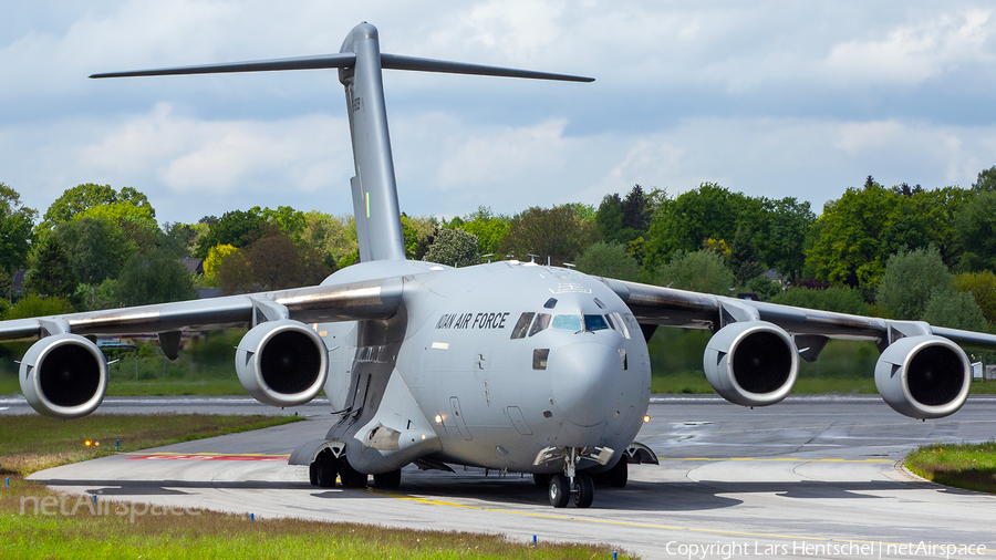 Indian Air Force Boeing C-17A Globemaster III (CB-8009) | Photo 449192