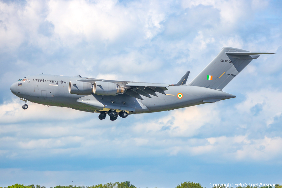 Indian Air Force Boeing C-17A Globemaster III (CB-8009) | Photo 524949