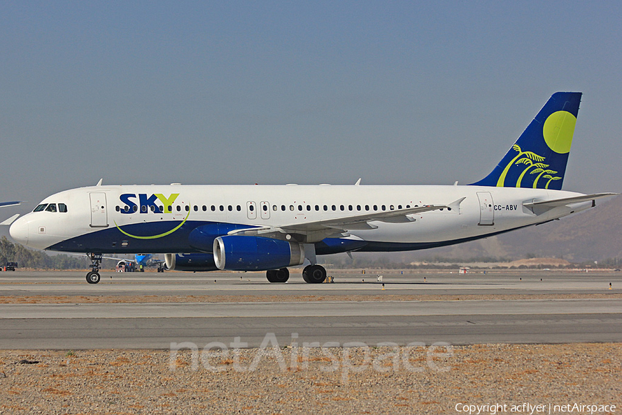 Sky Airline Airbus A320-233 (CC-ABV) | Photo 158960