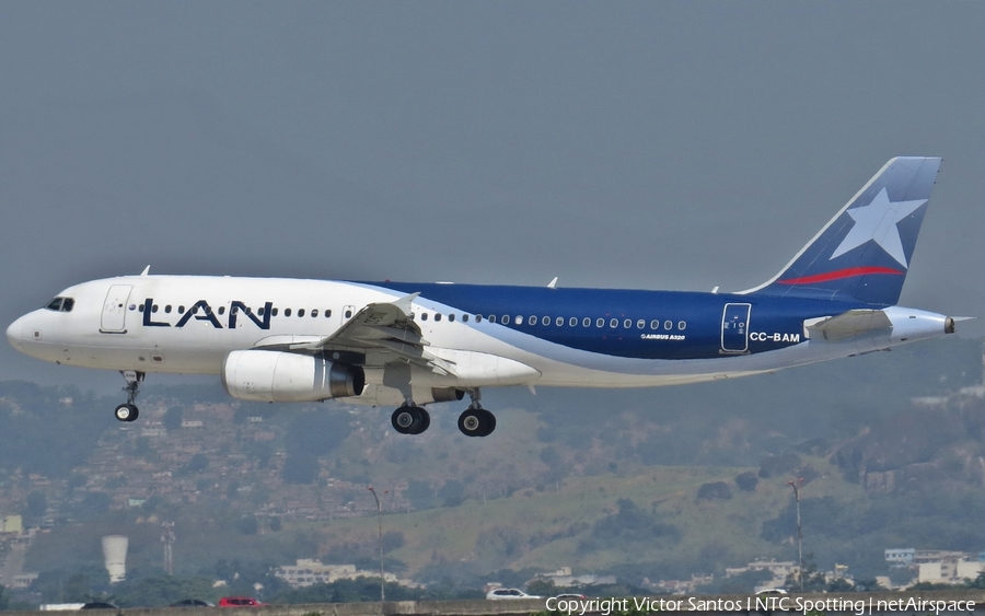 LAN Airlines Airbus A320-232 (CC-BAM) | Photo 346726