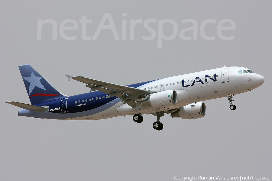 LAN Airlines Airbus A320-214 (CC-BAZ) | Photo 343673