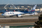 LAN Airlines Boeing 787-8 Dreamliner (CC-BBA) at  Los Angeles - International, United States