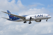 LATAM Airlines Chile Boeing 787-8 Dreamliner (CC-BBA) at  Miami - International, United States