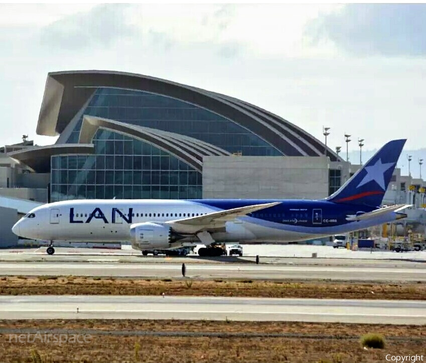 LAN Airlines Boeing 787-8 Dreamliner (CC-BBB) | Photo 58997
