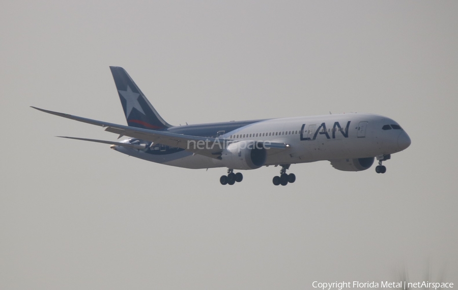 LAN Airlines Boeing 787-8 Dreamliner (CC-BBD) | Photo 336009