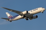 LAN Airlines Boeing 787-8 Dreamliner (CC-BBE) at  Frankfurt am Main, Germany