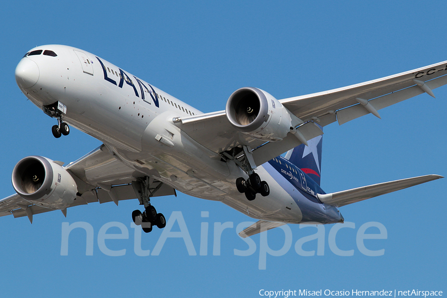 LAN Airlines Boeing 787-8 Dreamliner (CC-BBE) | Photo 78627