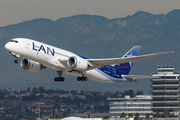 LAN Airlines Boeing 787-8 Dreamliner (CC-BBE) at  Los Angeles - International, United States
