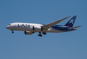 LAN Airlines Boeing 787-8 Dreamliner (CC-BBE) at  Madrid - Barajas, Spain