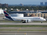 LATAM Airlines Chile Boeing 787-8 Dreamliner (CC-BBE) at  New York - John F. Kennedy International, United States