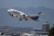 LAN Airlines Boeing 787-8 Dreamliner (CC-BBG) at  Los Angeles - International, United States