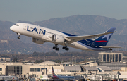 LAN Airlines Boeing 787-8 Dreamliner (CC-BBH) at  Los Angeles - International, United States