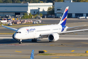 LAN Airlines Boeing 787-8 Dreamliner (CC-BBH) at  New York - John F. Kennedy International, United States