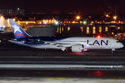 LAN Airlines Boeing 787-8 Dreamliner (CC-BBI) at  New York - John F. Kennedy International, United States