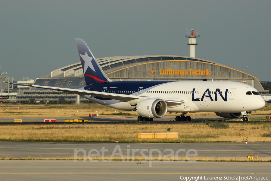 LAN Airlines Boeing 787-8 Dreamliner (CC-BBJ) | Photo 79684