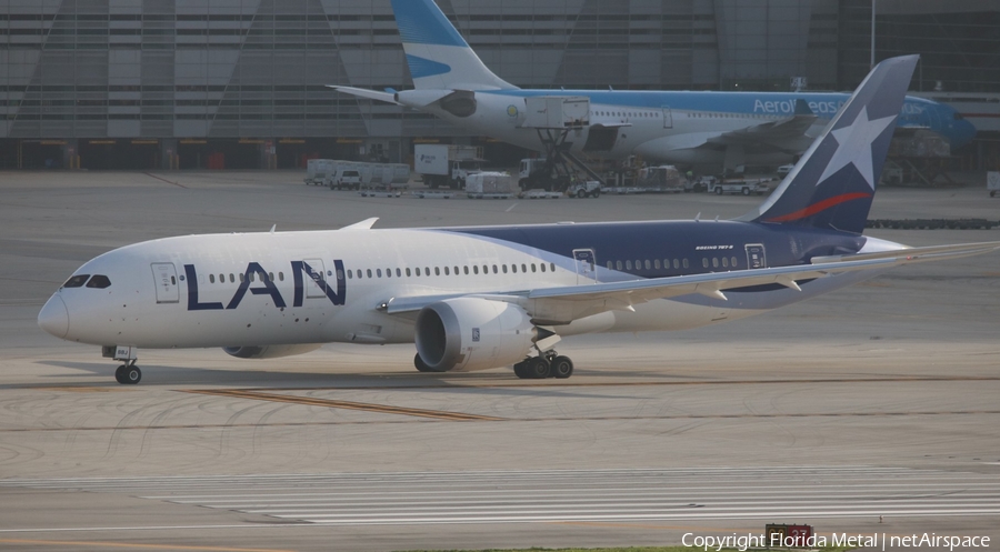 LAN Airlines Boeing 787-8 Dreamliner (CC-BBJ) | Photo 309281