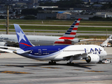 LAN Airlines Boeing 787-8 Dreamliner (CC-BBJ) at  Sao Paulo - Guarulhos - Andre Franco Montoro (Cumbica), Brazil