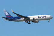 LAN Airlines Boeing 767-316(ER) (CC-BDB) at  New York - John F. Kennedy International, United States