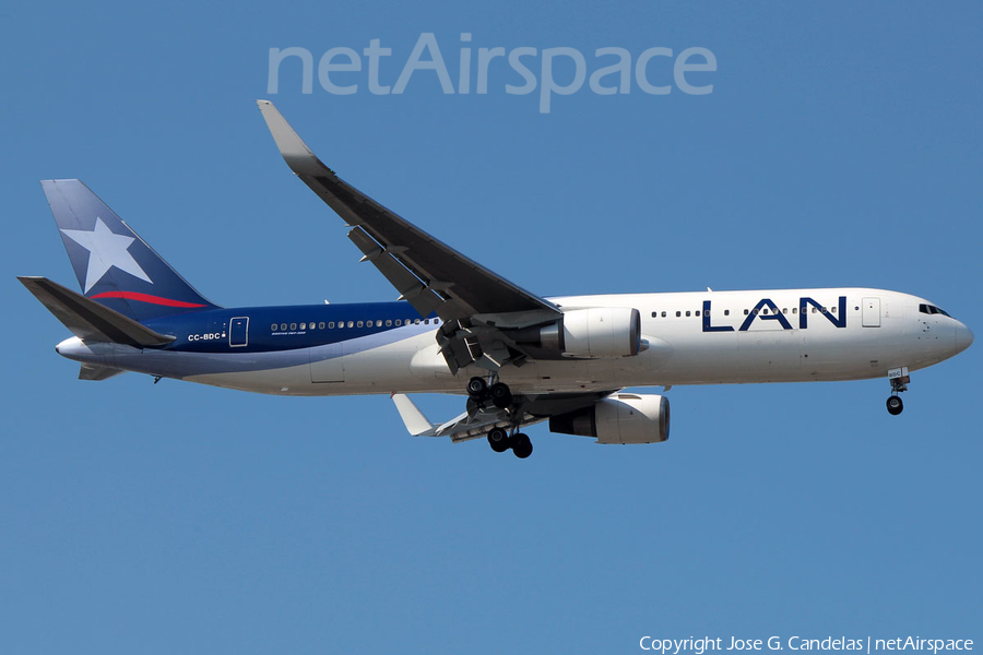 LAN Airlines Boeing 767-316(ER) (CC-BDC) | Photo 84023