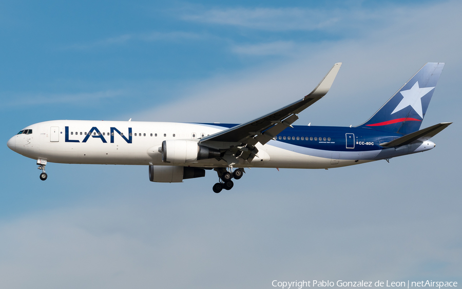 LAN Airlines Boeing 767-316(ER) (CC-BDC) | Photo 338830