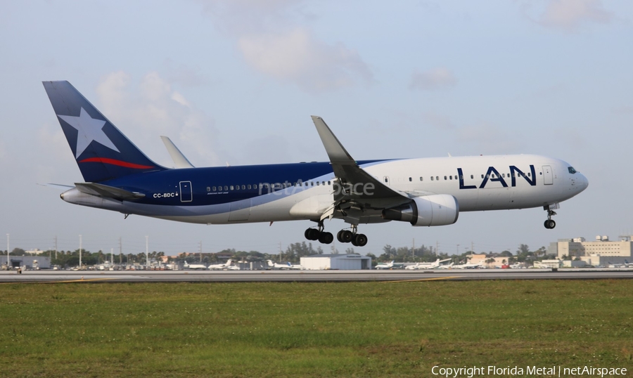 LAN Airlines Boeing 767-316(ER) (CC-BDC) | Photo 306893