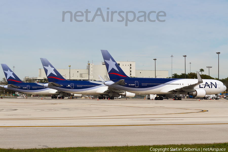 LAN Airlines Boeing 767-316(ER) (CC-BDM) | Photo 45540