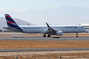 LATAM Airlines Chile Airbus A321-211 (CC-BED) at  Santiago - Comodoro Arturo Merino Benitez International, Chile